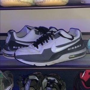 AIRMAX